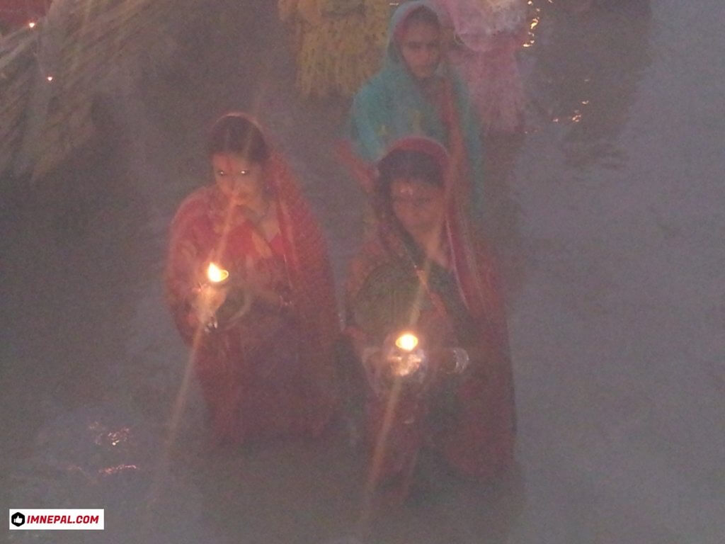Chhath Puja Light Women